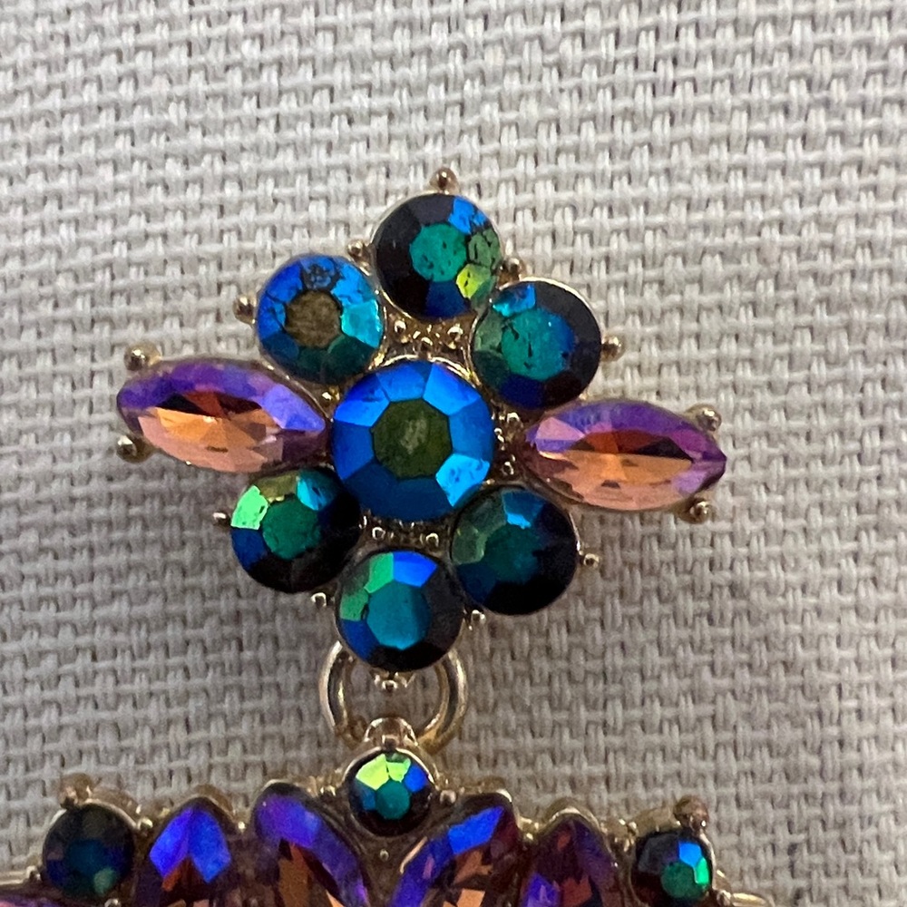 Blue Crystal Rhinestone Flower Leaf Round Stud Earrings - Picture 4 of 6